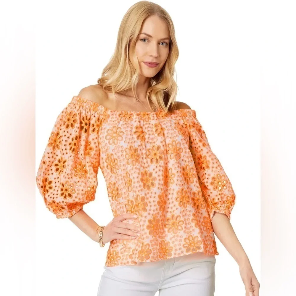 NWT Women’s Lilly Pulitzer cantaloupe fun flower eyelet blouse, size: XS